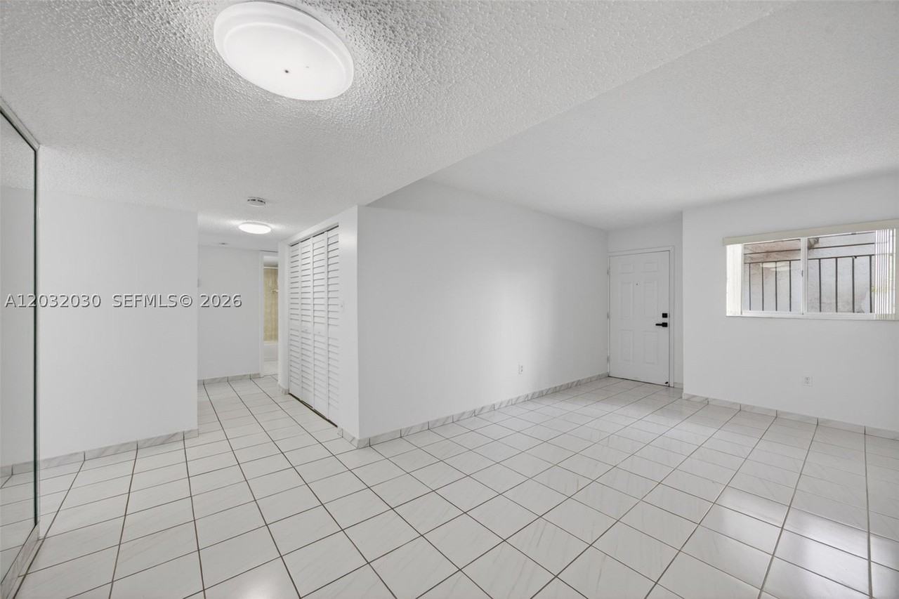 800 Sw 104th Ct #A103 - Photo 5 of 31
