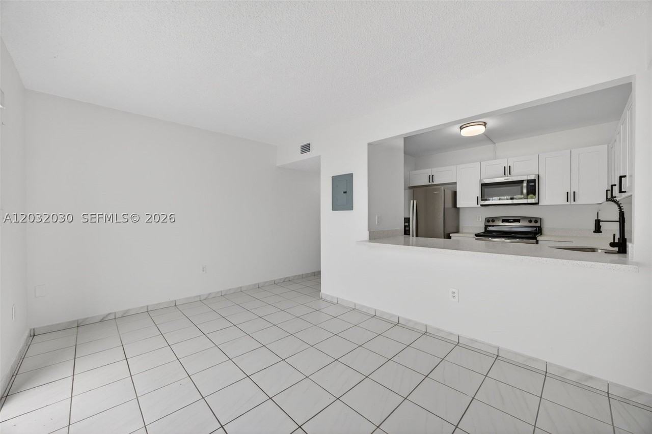 800 Sw 104th Ct #A103 - Photo 7 of 31