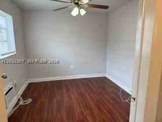 7601 Venetian St #1-4 - Photo 7 of 14