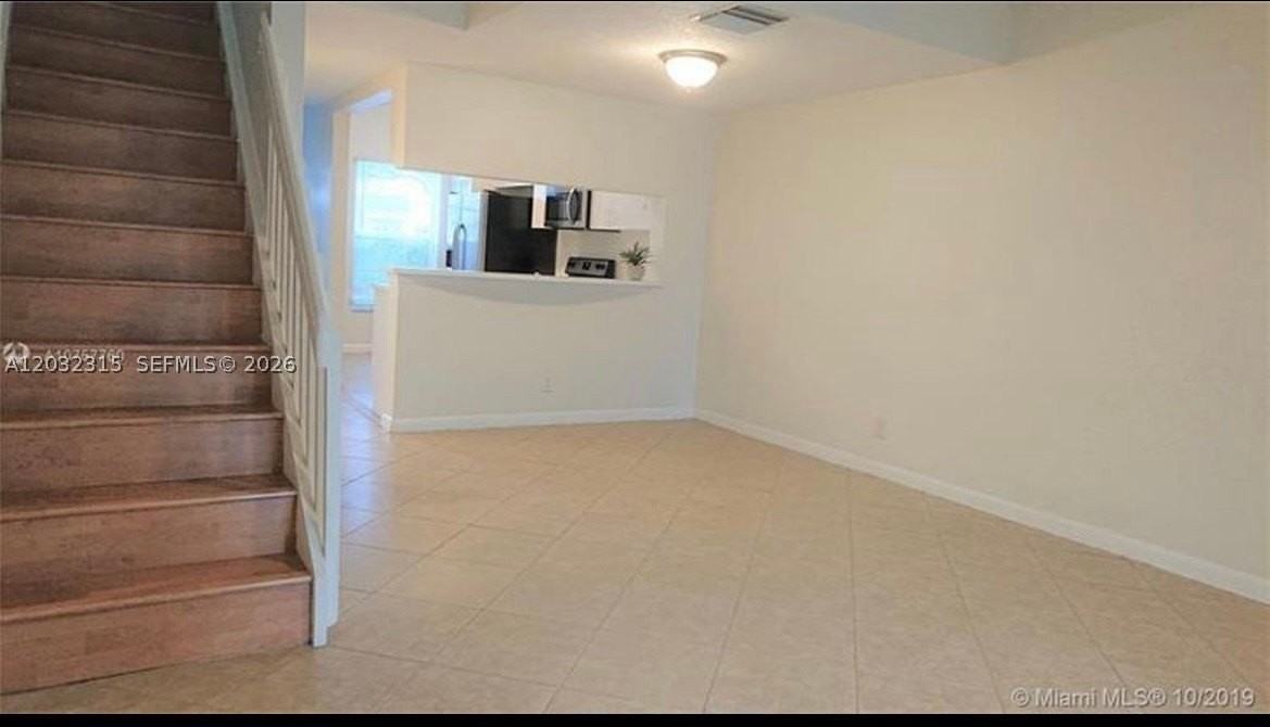 1 Simonton Cir #1 - Photo 4 of 4