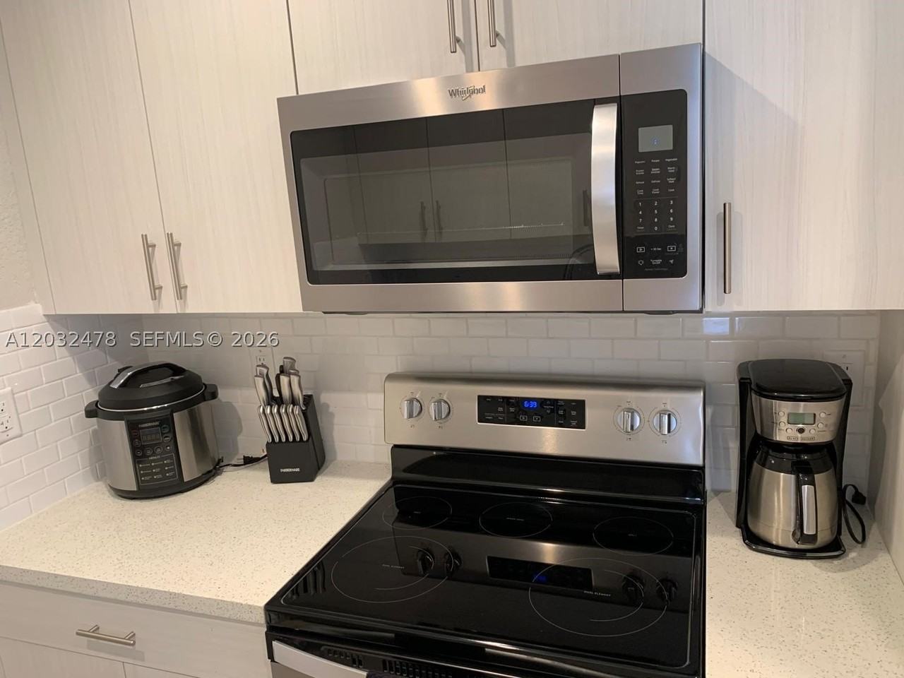 1630 N 68th Ave - Photo 7 of 12