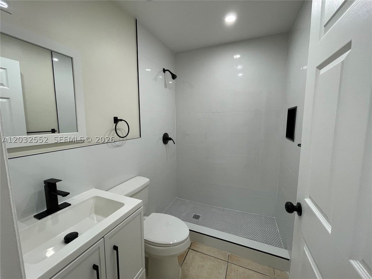 1511 San Remo Cir #1511 - Photo 6 of 22