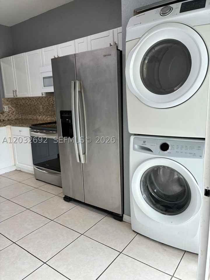 55 Sw 14th Ter #55 - Photo 7 of 27