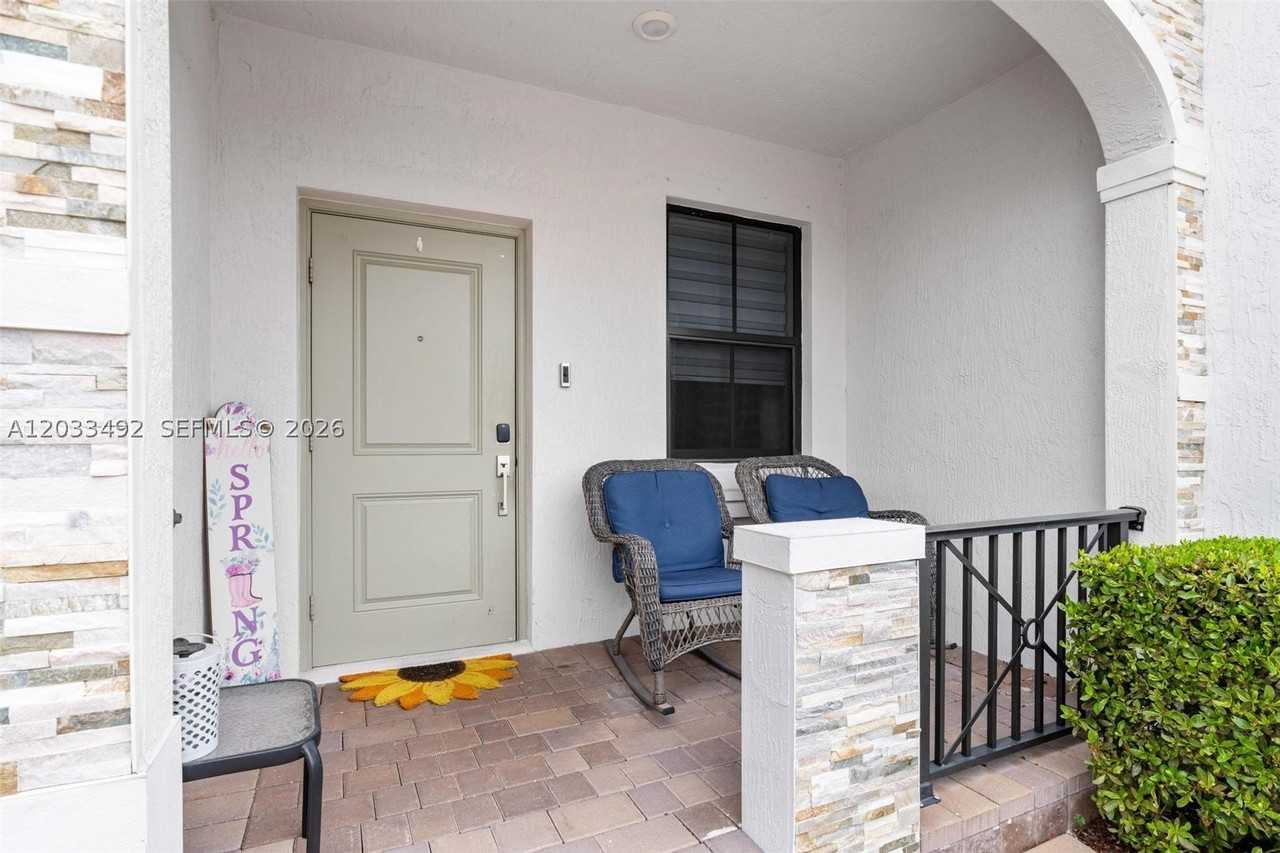 24486 Sw 119th Pl - Photo 2 of 18