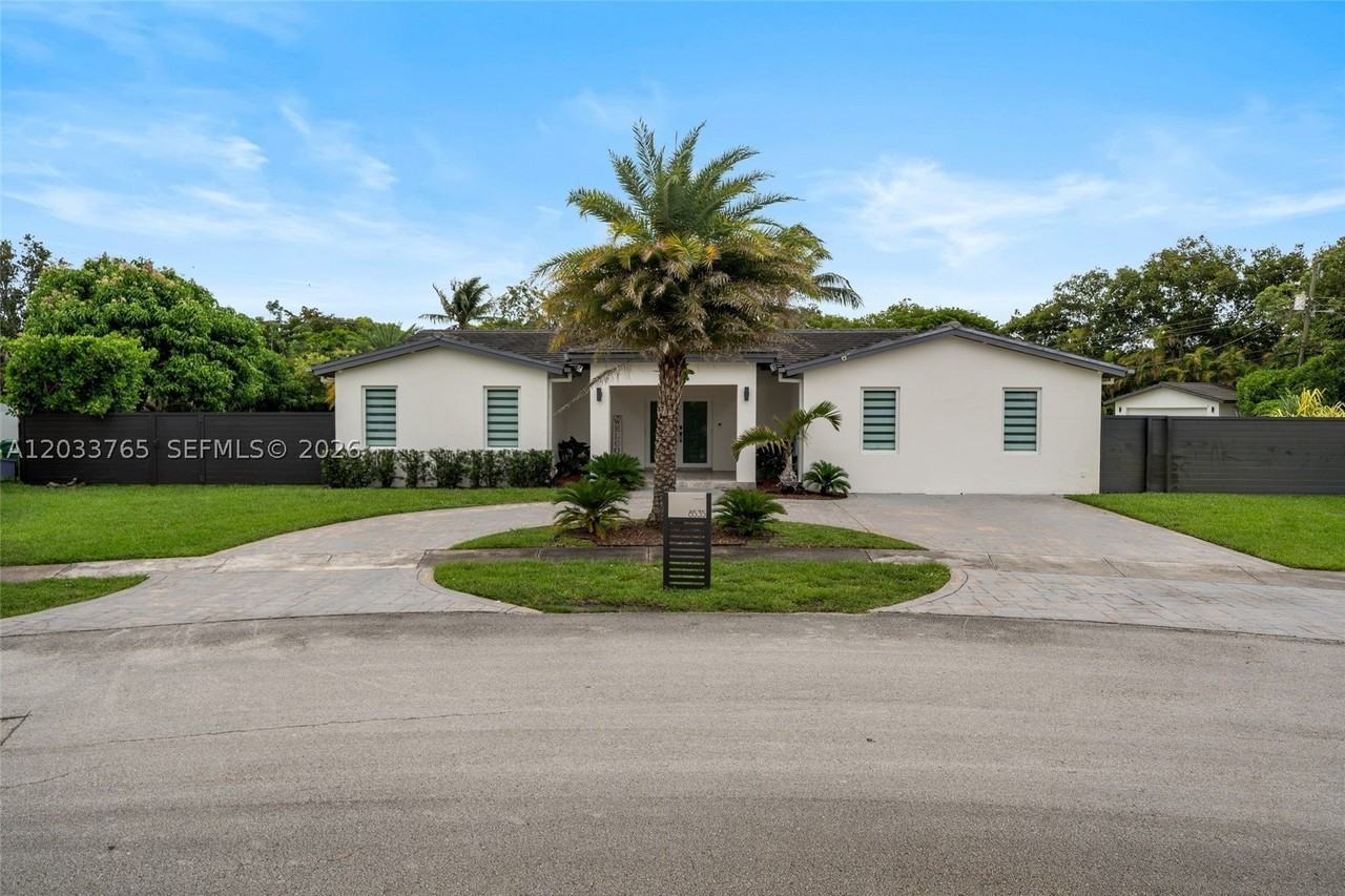 8535 Sw 100th Ave - Photo 2 of 36