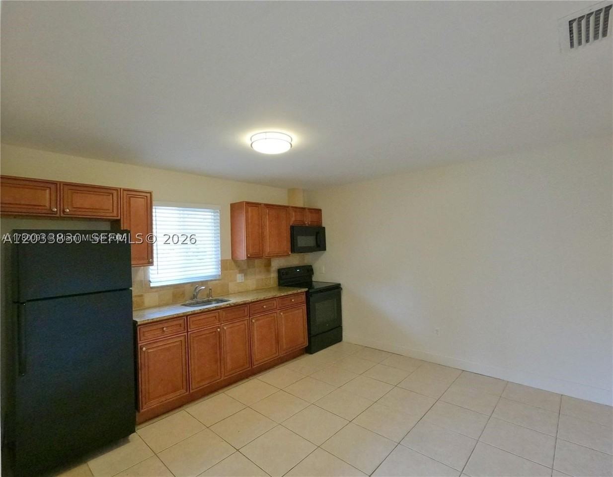 4938 Serafica Dr #14 - Photo 5 of 10