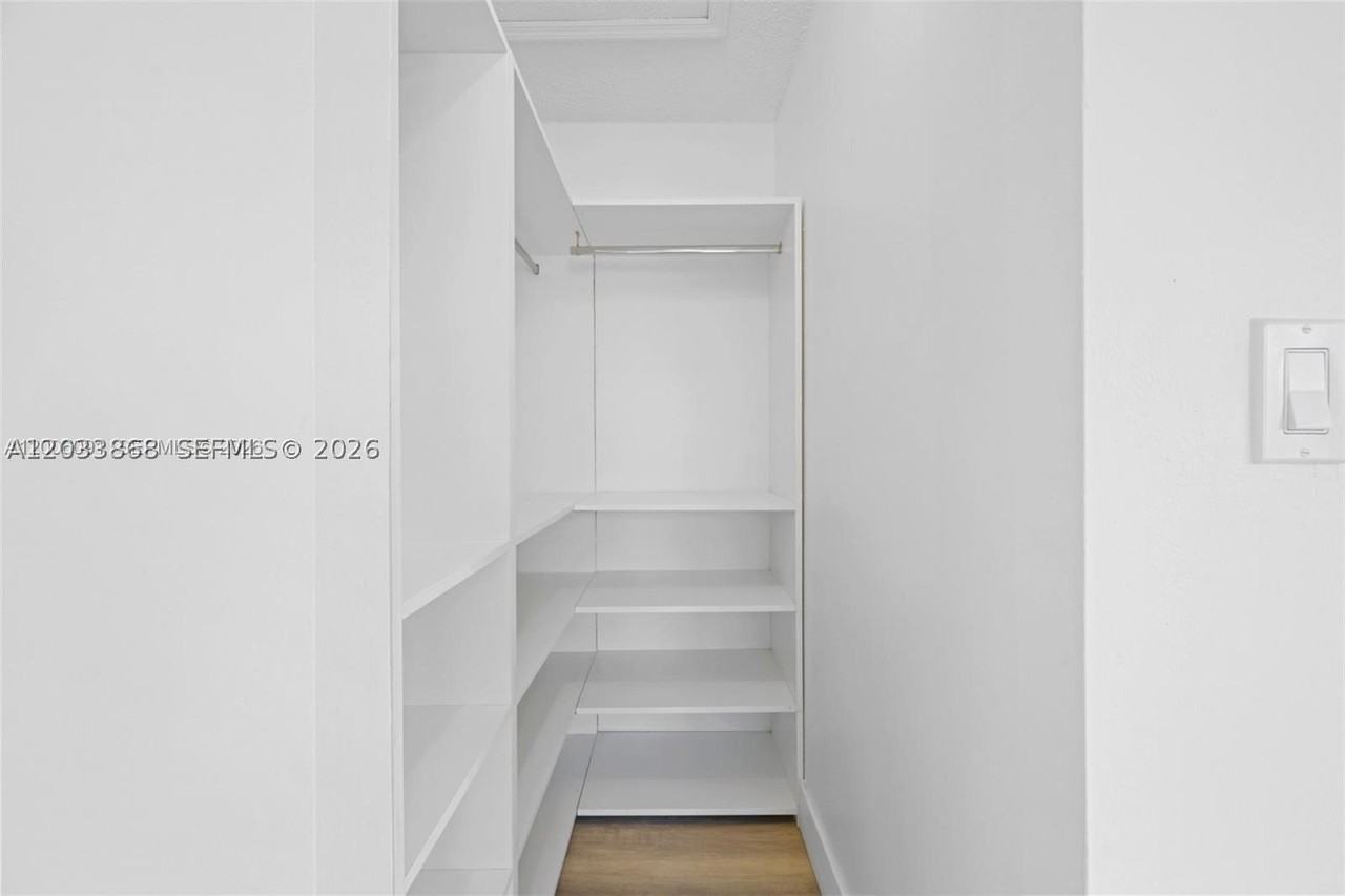 5580 Plunkett St #0 - Photo 6 of 8