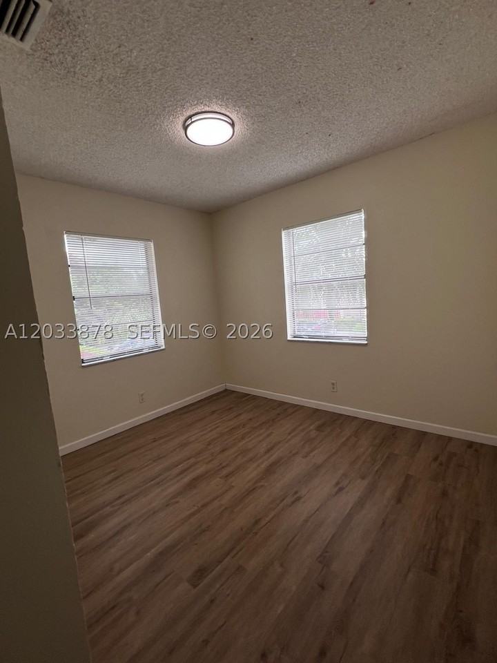 3211 Coral Ridge Dr #3211 - Photo 7 of 14