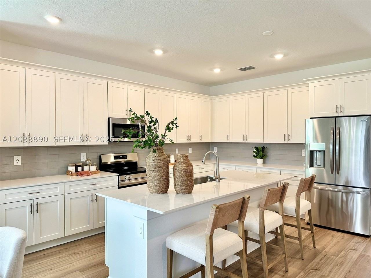 1217 Reunion Village Blvd - Photo 4 of 10