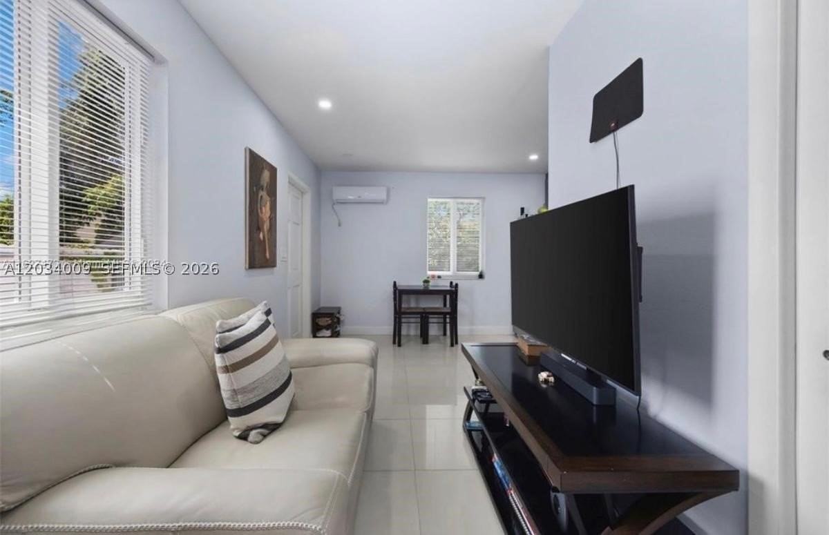 6010 Nw 38th St #1 - Photo 2 of 6
