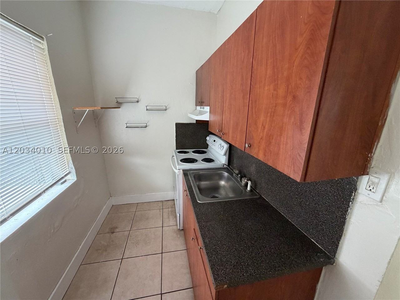 1579 Nw 68th St #B - Photo 6 of 9