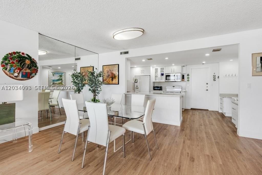 199 Ocean Lane Dr #1006 - Photo 3 of 12