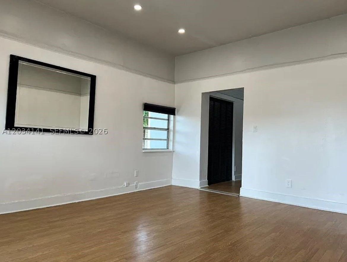 2205 Roosevelt St #3 - Photo 4 of 5