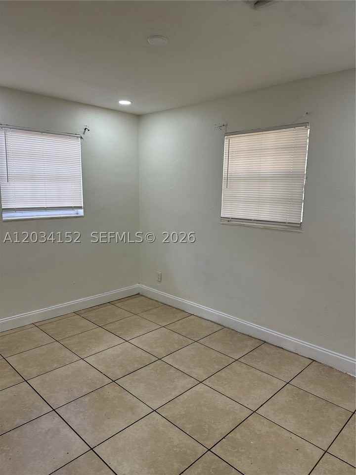 4141 Sw 32nd Dr #0 - Photo 6 of 13