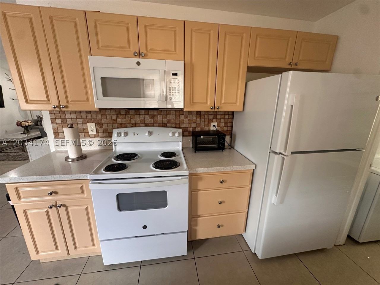 404 Nw 2nd Ave #A - Photo 2 of 20