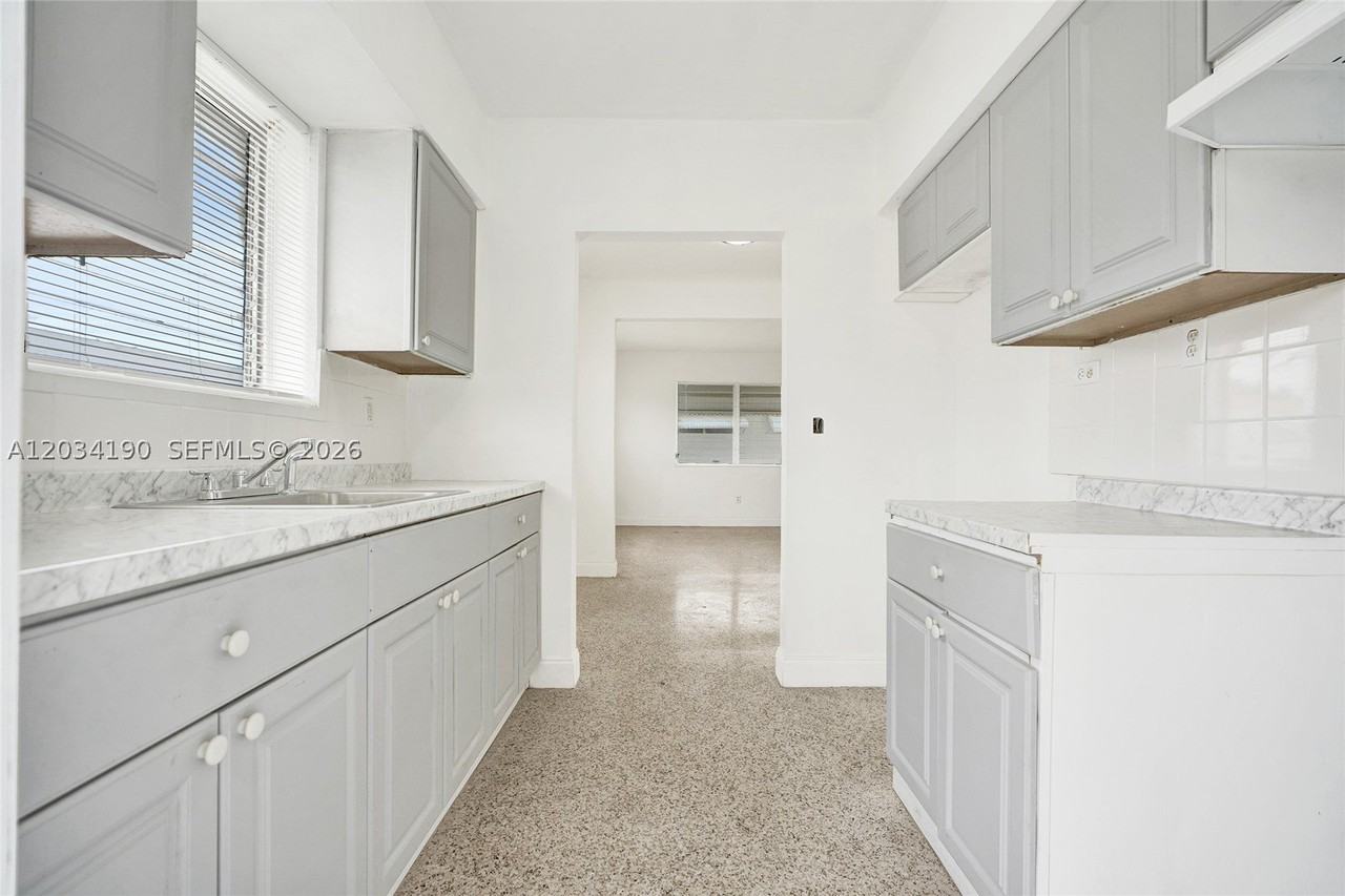 710 82nd St #1 - Photo 3 of 35