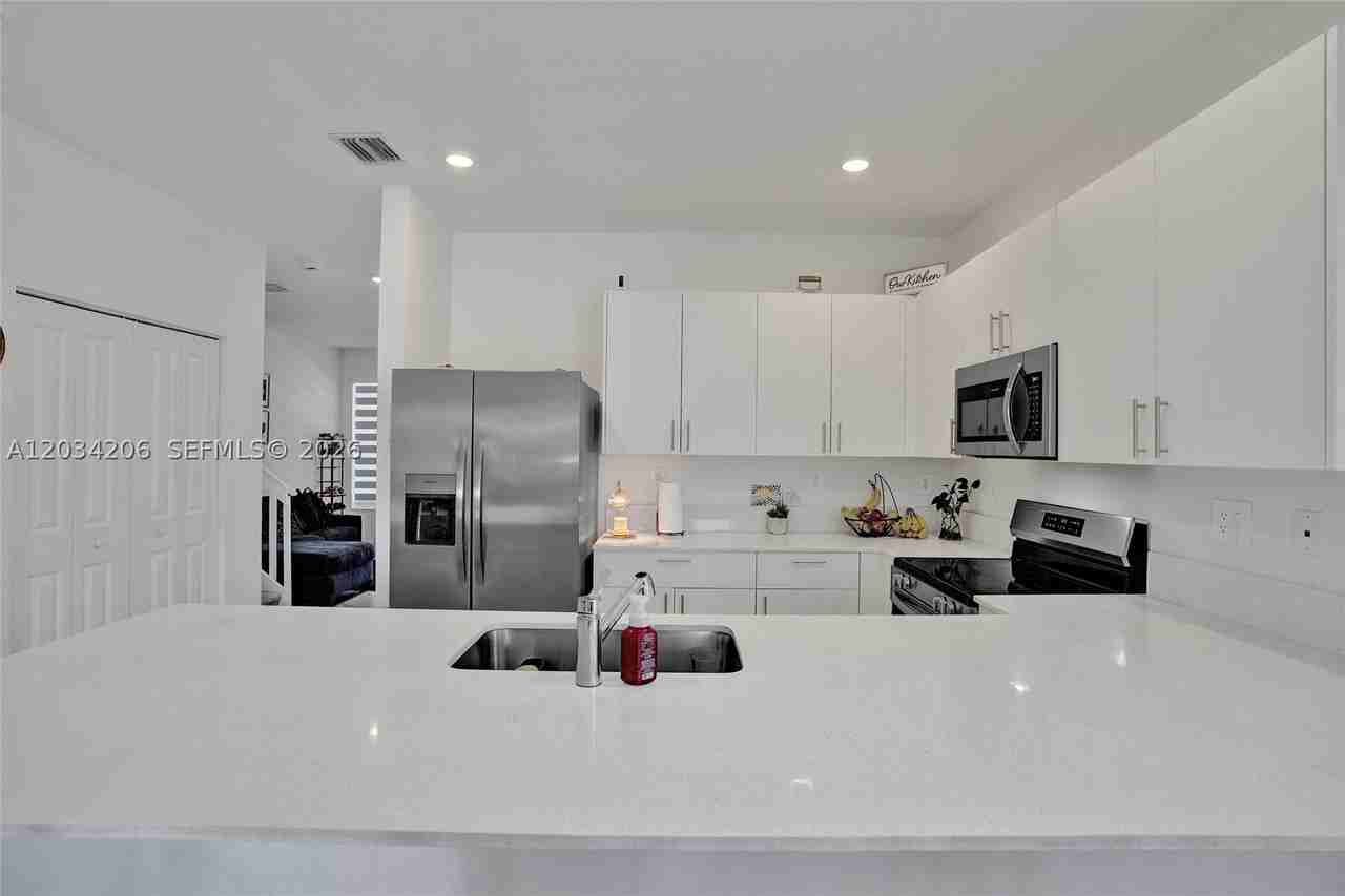 24280 Sw 128th Ave - Photo 5 of 24