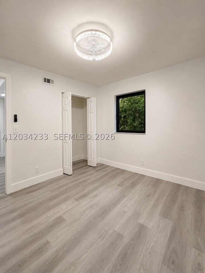 1175 Sw 16th Ave #2 - Photo 4 of 12