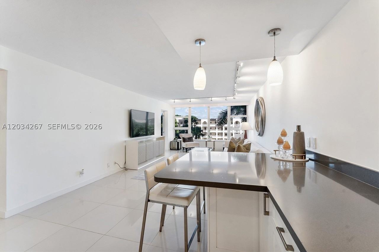 1620 S Ocean Blvd #3J - Photo 5 of 43