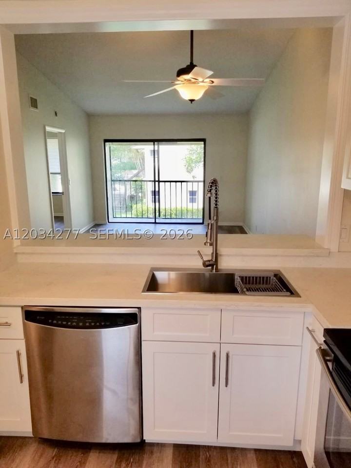 21950 Soundview Ter #209 - Photo 2 of 12