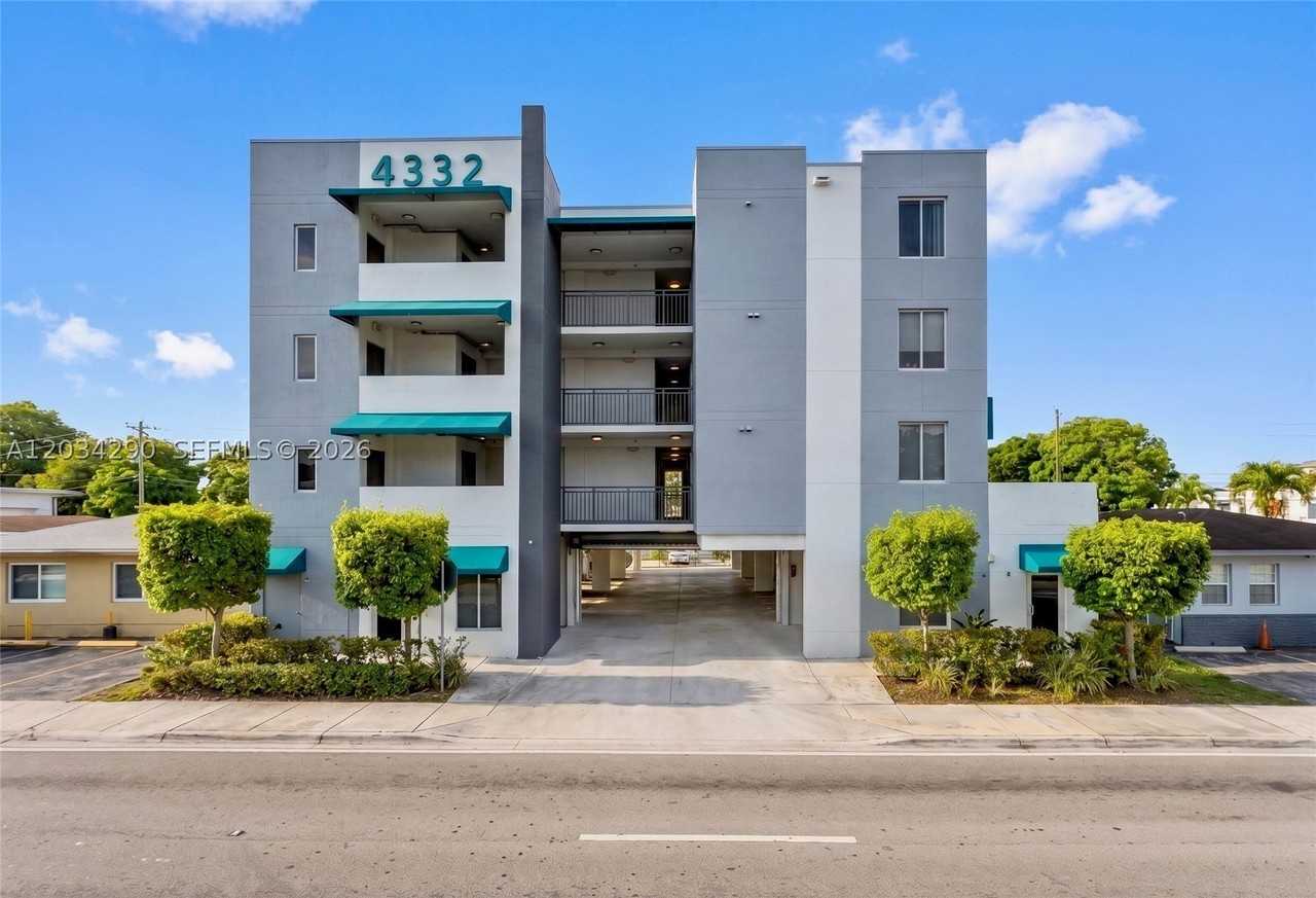 4332 W Flagler St #203