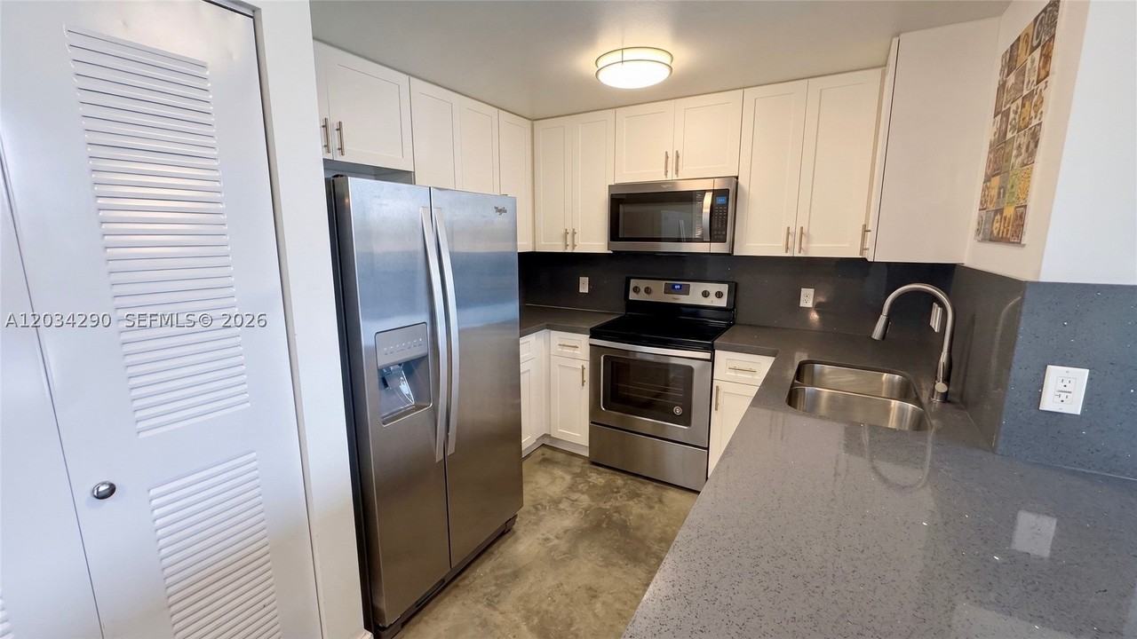 4332 W Flagler St #203 - Photo 6 of 19