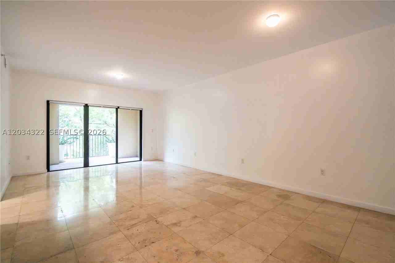 300 Majorca Ave #202 - Photo 2 of 30