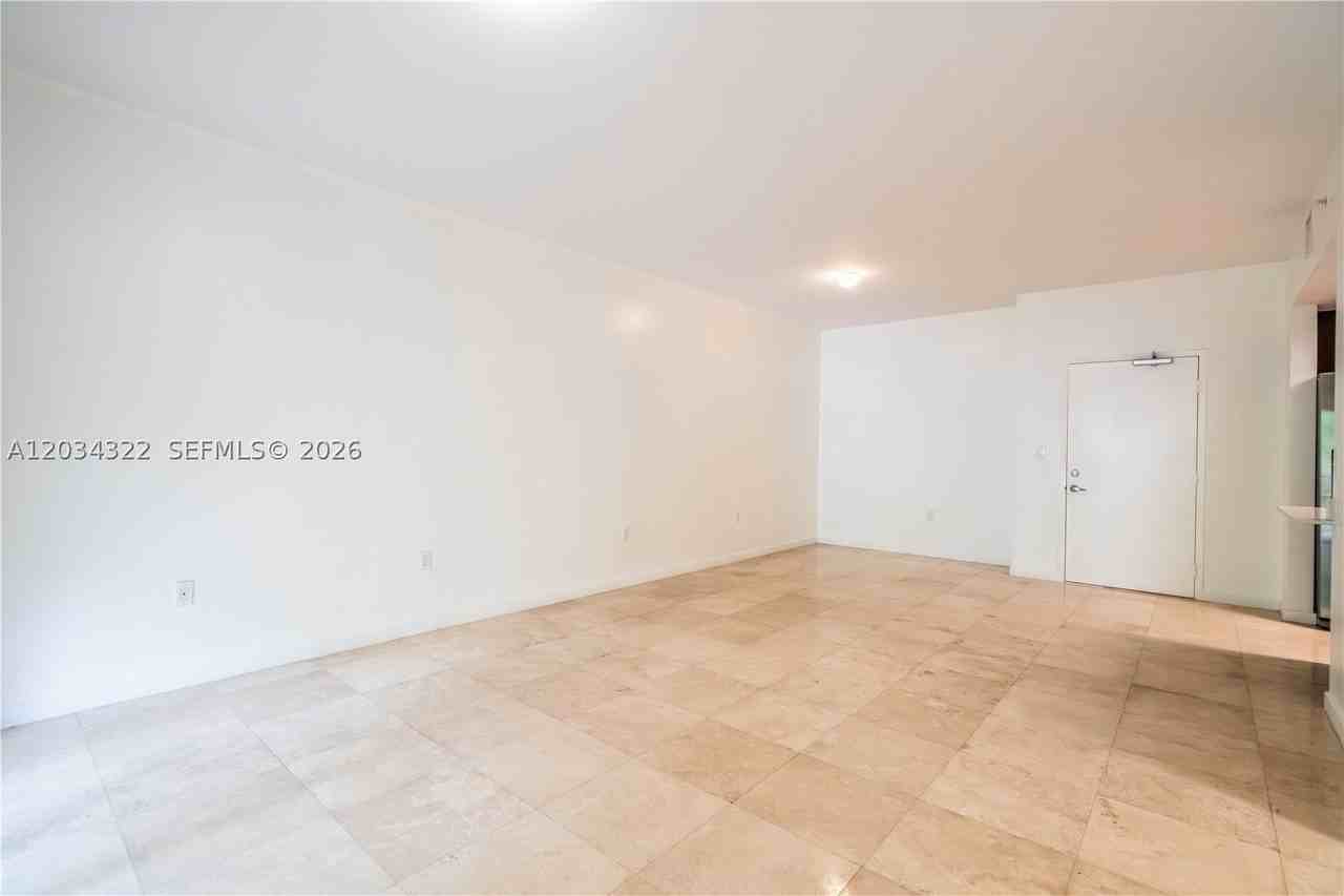 300 Majorca Ave #202 - Photo 5 of 30