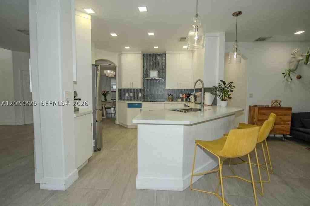 8526 Nw 110th Pl #0 - Photo 6 of 24
