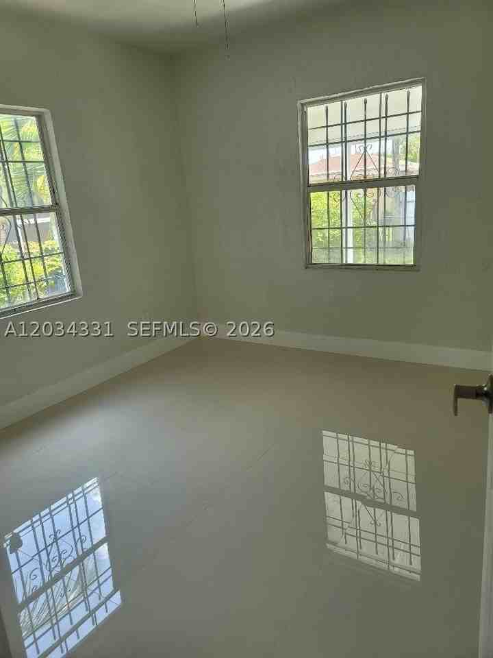1736 Nw 53rd St #0 - Photo 7 of 15