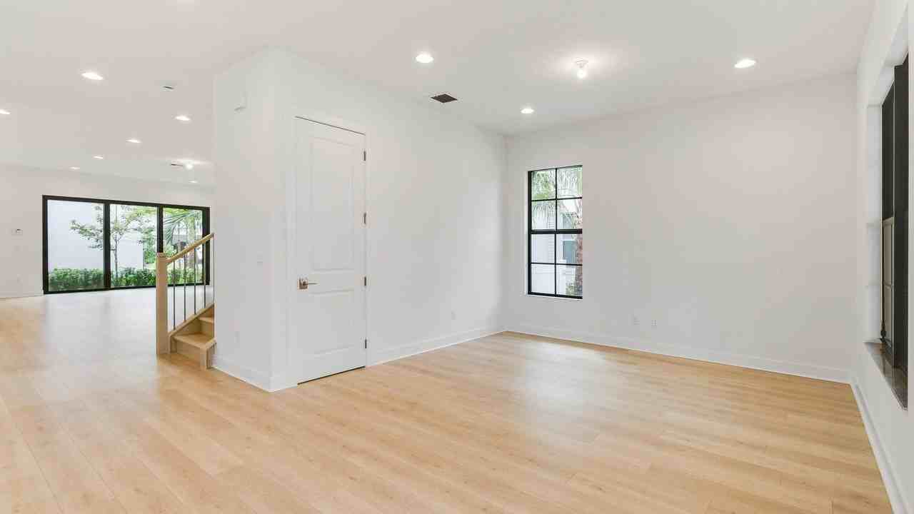 13136 Alton Rd - Photo 2 of 34