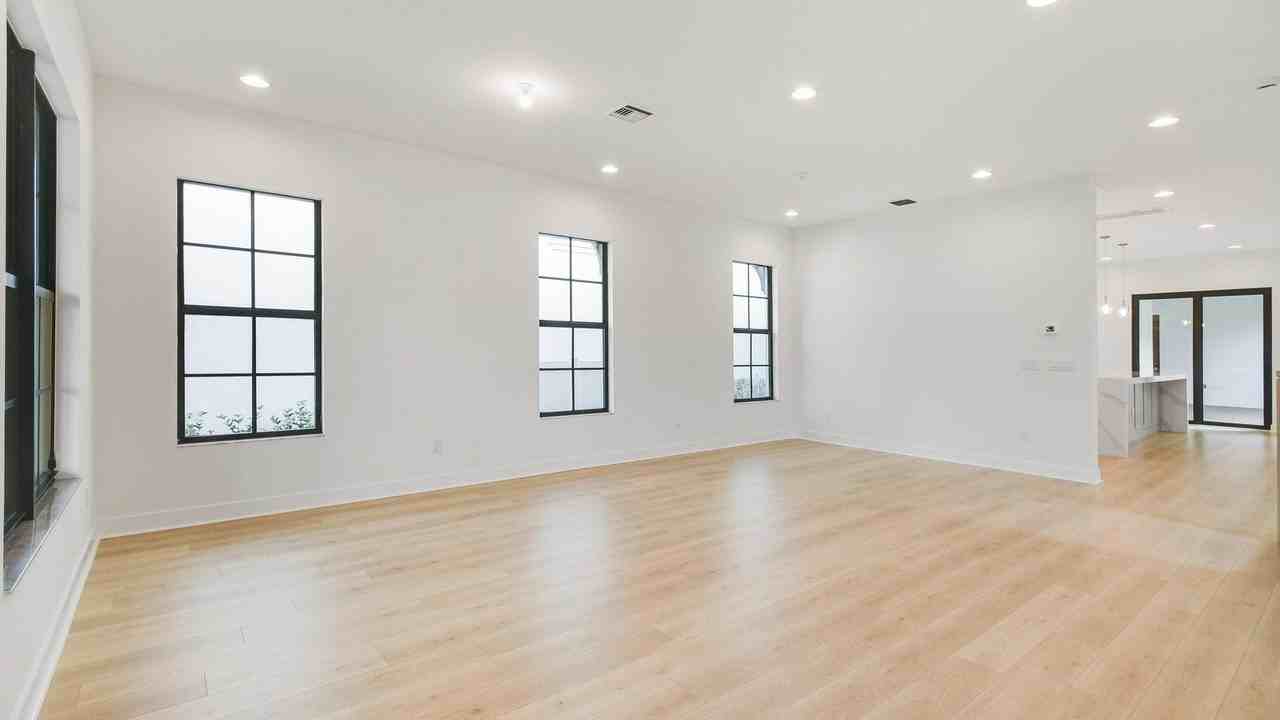 13136 Alton Rd - Photo 3 of 34