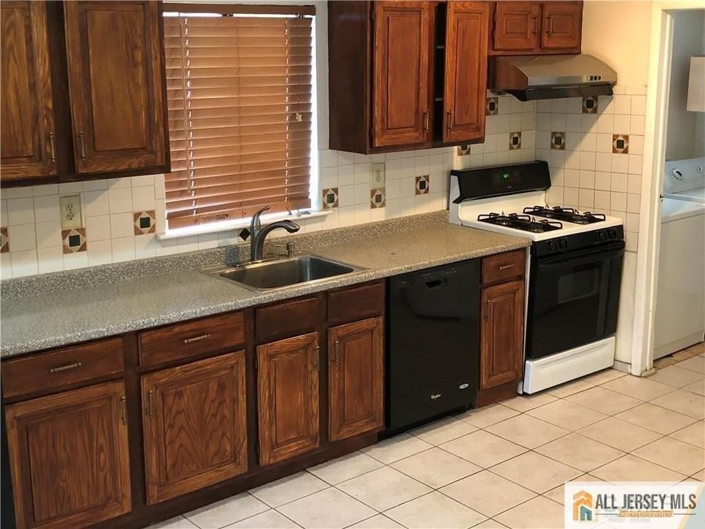 162 Westgate Dr #162 - Photo 3 of 13