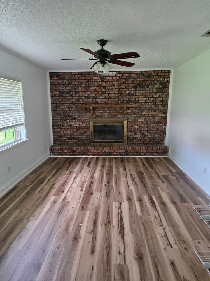 1411 Martin St #1 - Photo 6 of 14