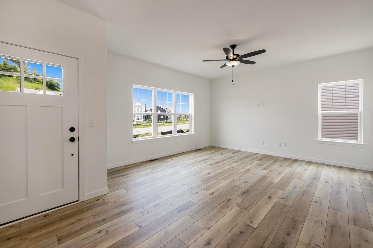 1466 Olde Highlander Dr - Photo 3 of 25
