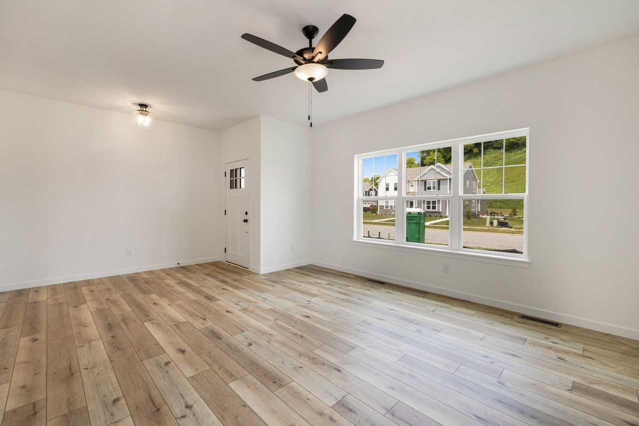 1466 Olde Highlander Dr - Photo 4 of 25