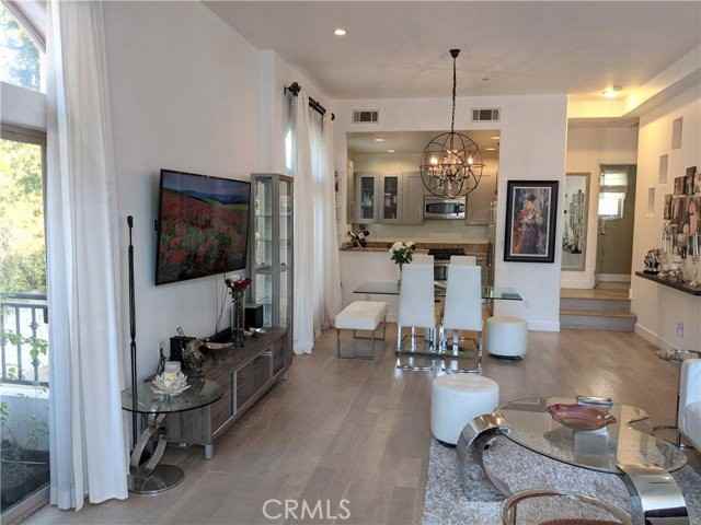 13260 Landale St - Photo 2 of 8