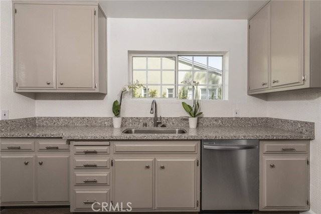4213 Wilkinson Ave - Photo 7 of 8
