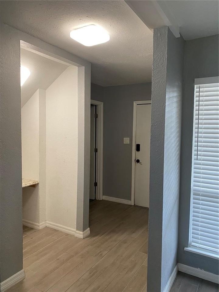 4394 Sandner Dr - Photo 5 of 50