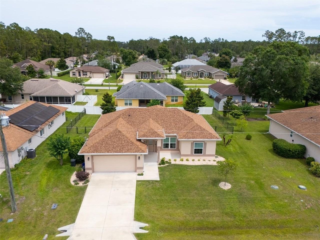 35 Edge Ln - Photo 4 of 44