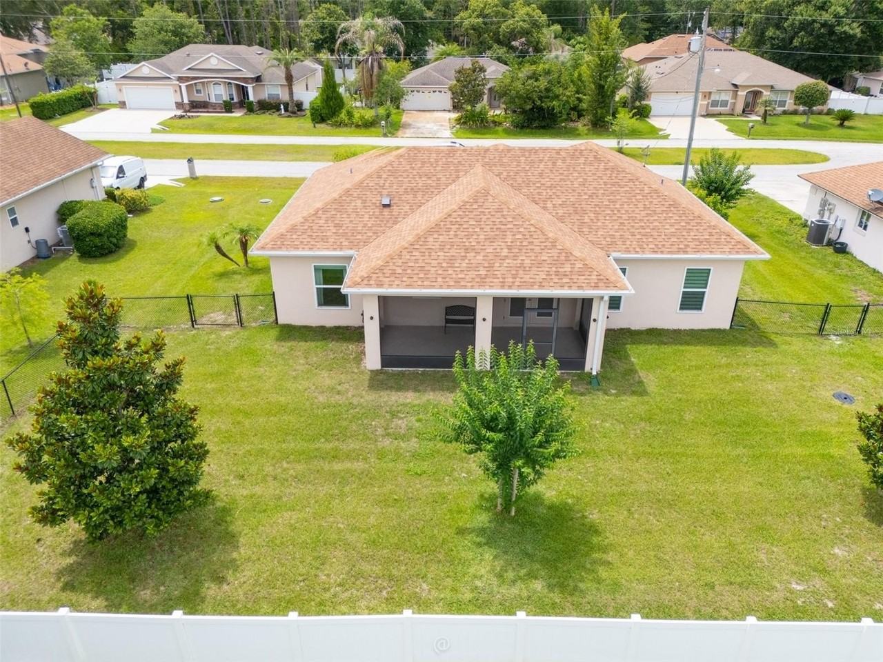 35 Edge Ln - Photo 6 of 44