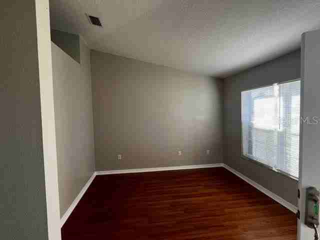 17 Eastgate Ln - Photo 4 of 12