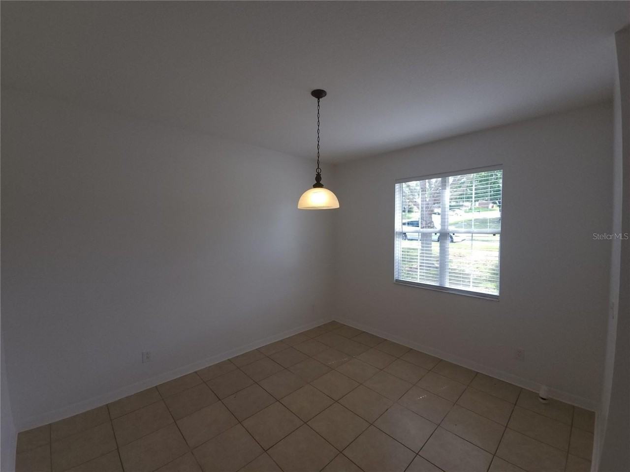 912 N Jacks Lake Rd - Photo 7 of 37
