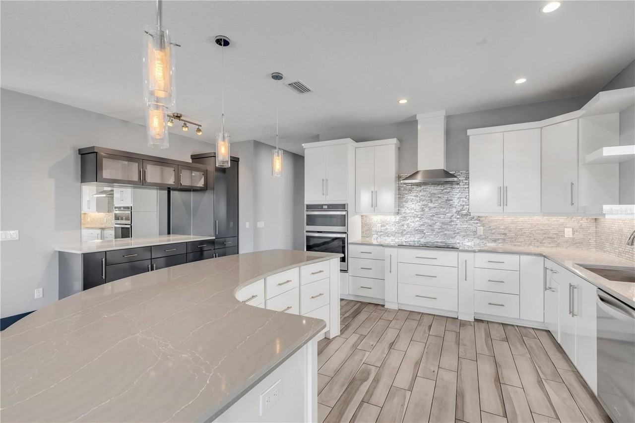 701 E 3rd Ave #PH - Photo 7 of 50