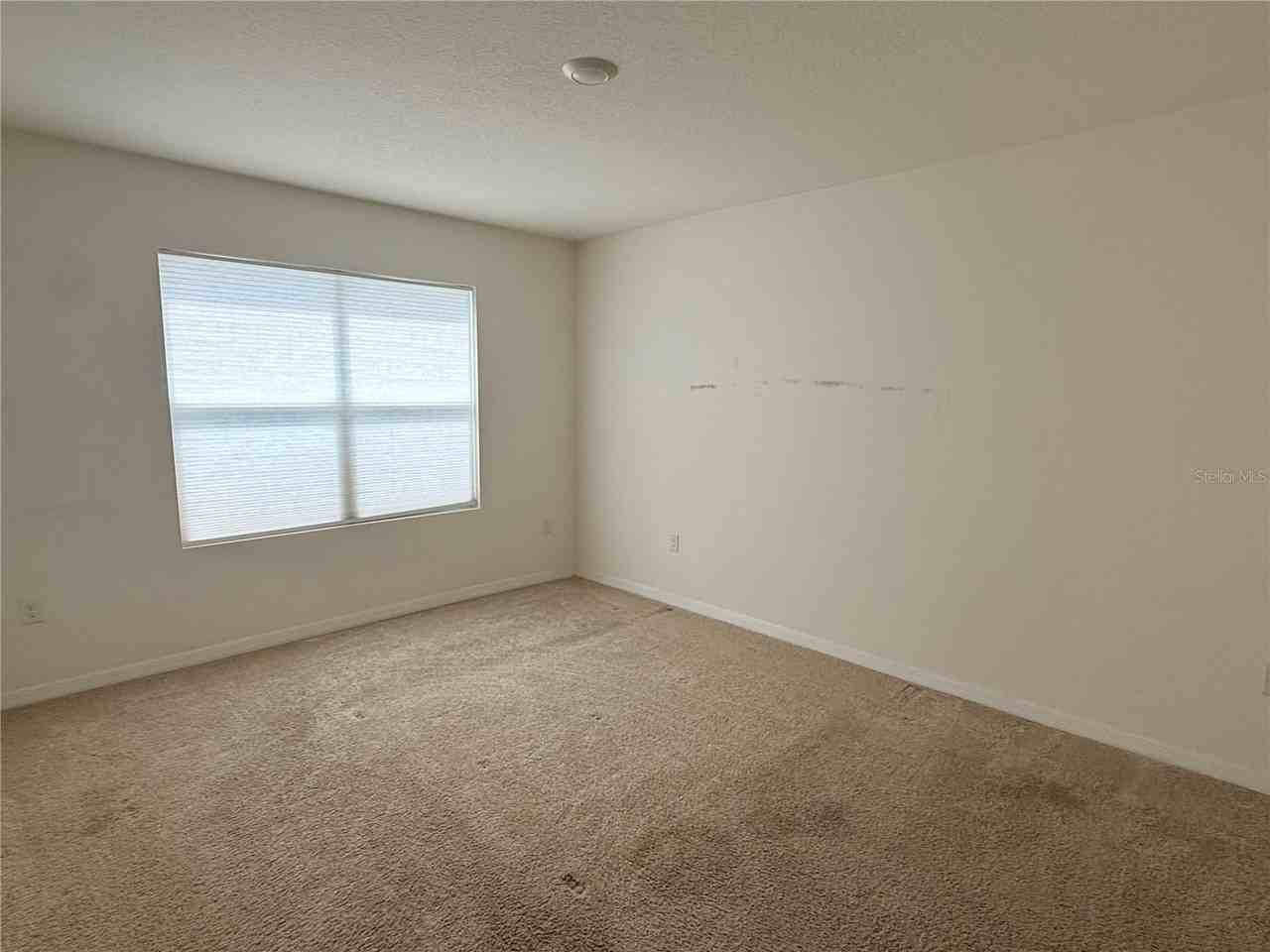2916 Sunridge Loop - Photo 5 of 15