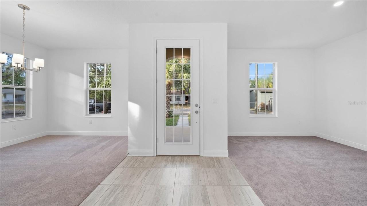 1156 37th Ave N - Photo 5 of 38