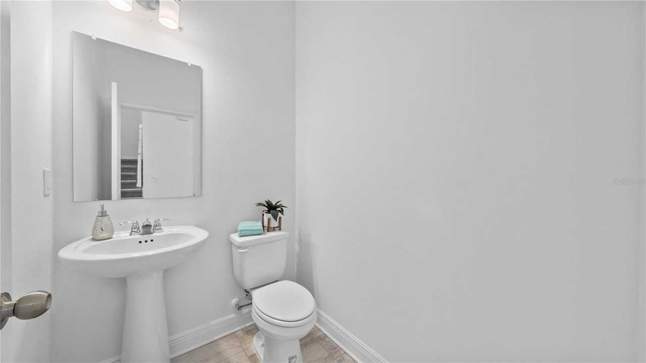 1156 37th Ave N - Photo 6 of 38
