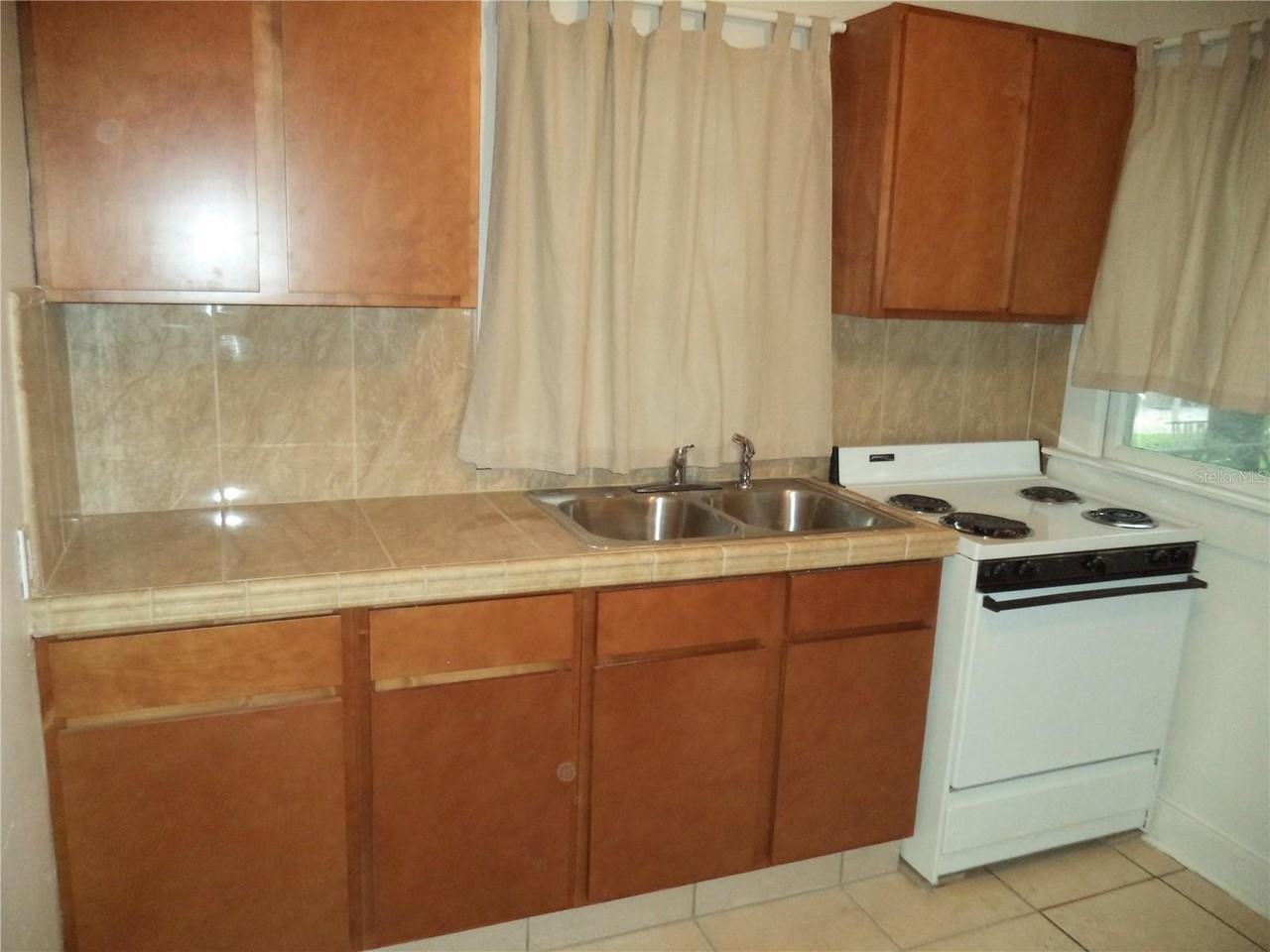 750 7th Ave N - Photo 5 of 7