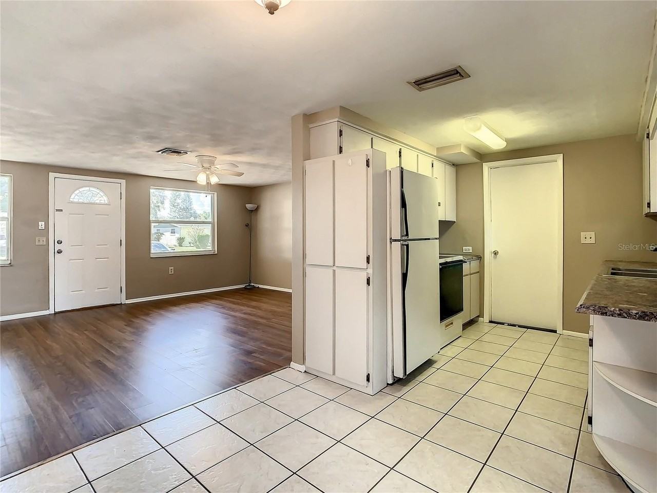 5319 Drift Tide Dr - Photo 6 of 23