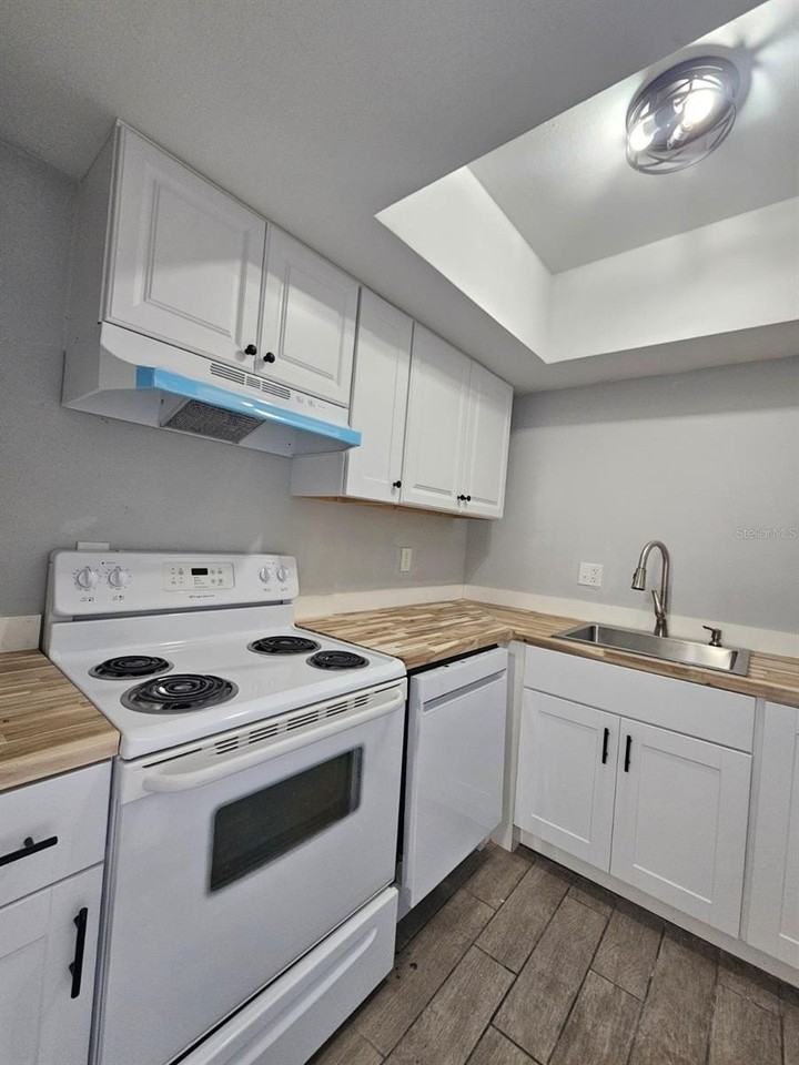 7602 W Powhatan Ave #1 - Photo 3 of 16